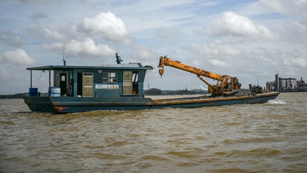 台风过后抢修忙