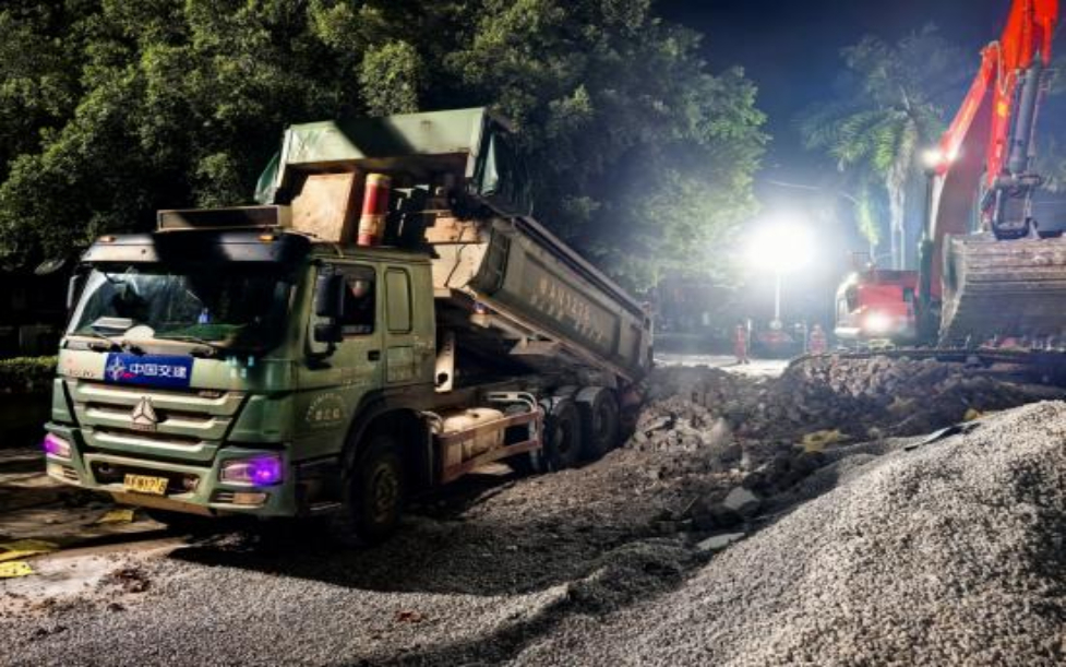 中交一公局四公司驰援抢险