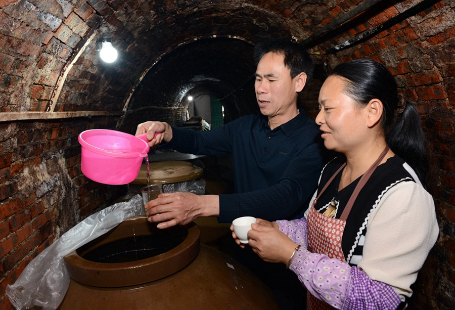米酒成六王镇乡村振兴“芳香产业”